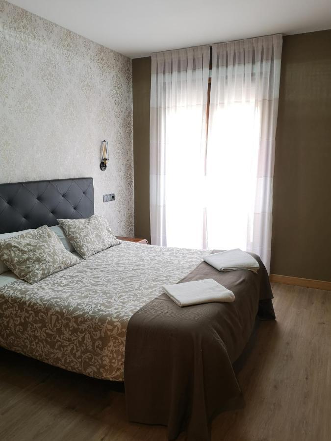 Hostal Juan Bravo Segowia Zewnętrze zdjęcie