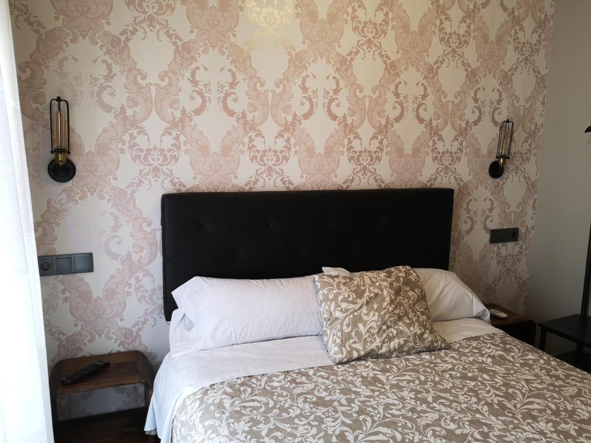 Hostal Juan Bravo Segowia Zewnętrze zdjęcie