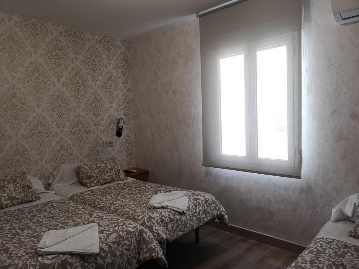 Hostal Juan Bravo Segowia Zewnętrze zdjęcie